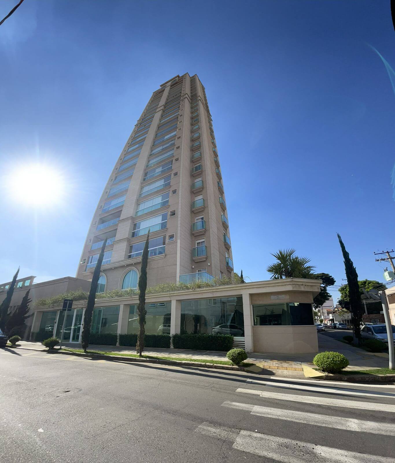 BELÍSSIMA COBERTURA DUPLEX DE 239M² NO EDIFÍCIO ELEGANCE PARA VENDA EM INDAIATUBA / SP - R$ 1.790.000,00