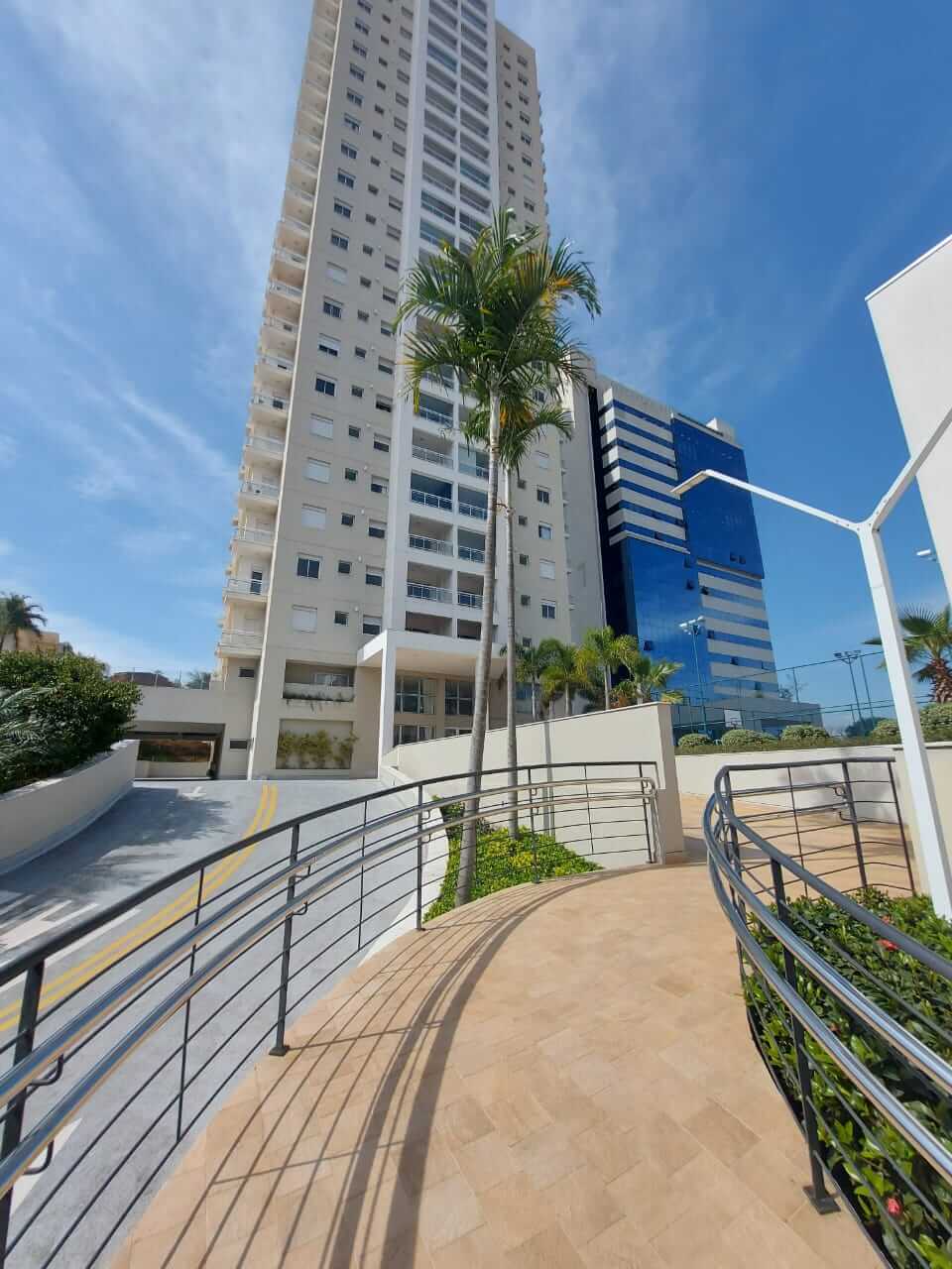 Belíssimo apartamento Sky Tower