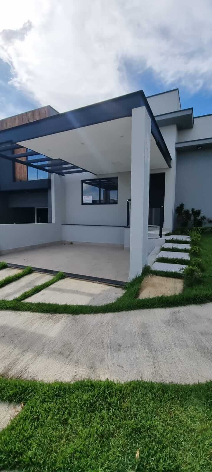 CASA À VENDA COM 3 SUÍTES POR R$900.000,00 CONDOMÍNIO VILLA RICA INDAIATUBA - SP
