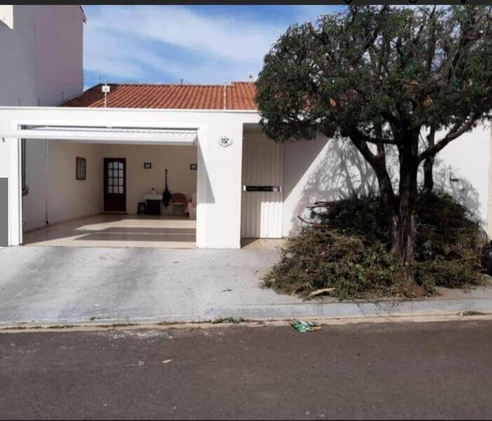 EXCELENTE CASA À VENDA NO JD REGINA R$798.000,00