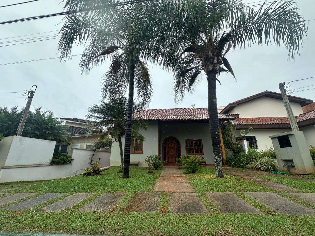 Sobrado com 3 dormitórios ,1 suíte com closet, em Condomínio Alto Padrão - Salto - SP