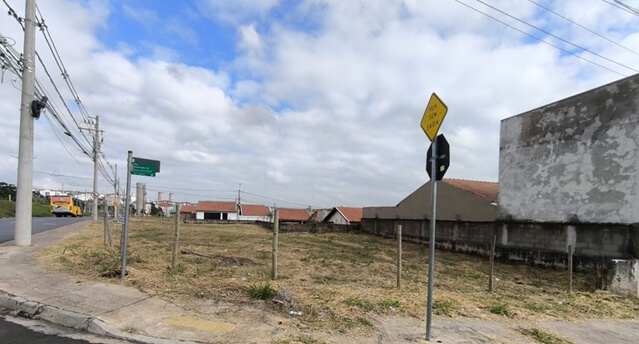 TERRENO DE ESQUINA NO BEM TE VI LOTE 30 R$ 437.060,00 